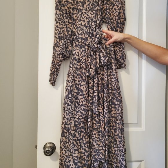 Dress - Picture 5 of 5